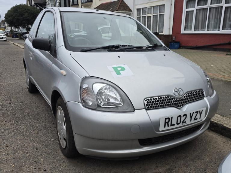 2002 Toyota Yaris 1.3 16v VVTi GLS 3dr Auto [AC] HATCHBACK Petrol Automatic
