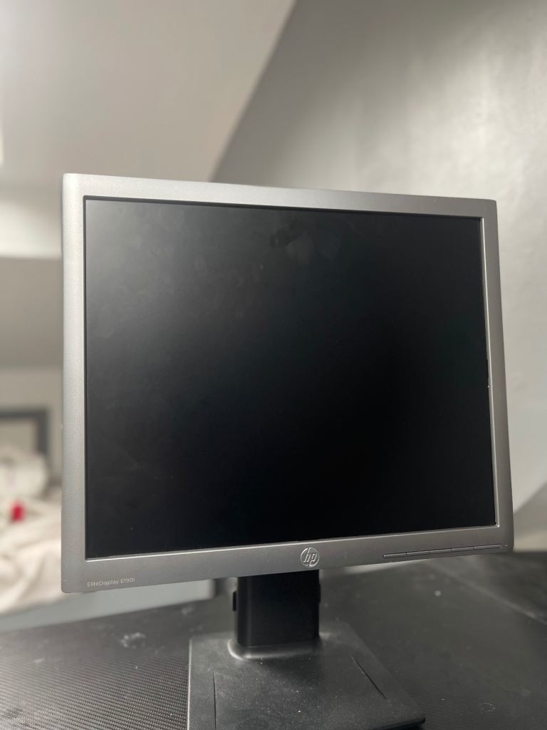 HP EliteDisplay E190i Monitor – Good Condition