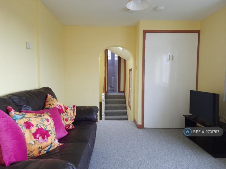 1 bedroom flat in Victoria Buildings, Bath, BA2 (1 bed) (#2731767)