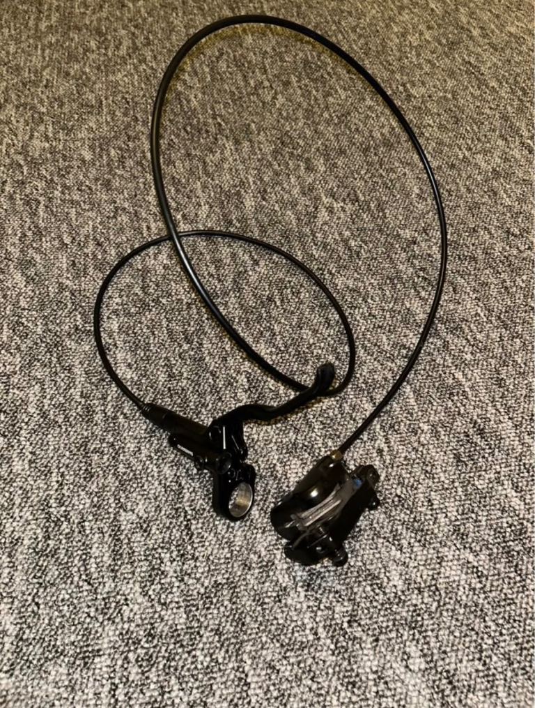 Shimano MT200 Rear Brake + Calliper with Brake Pads + Right hand Lever