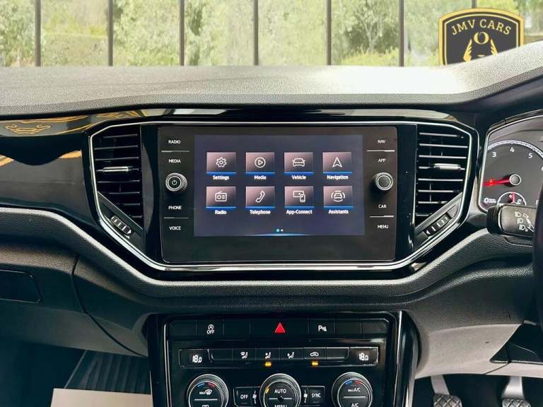  Volkswagen T-Roc 1.5 TSI EVO Black Edition SUV 5dr Petrol Manual Euro 6 (s/s) (150 ps) Petrol Ma...