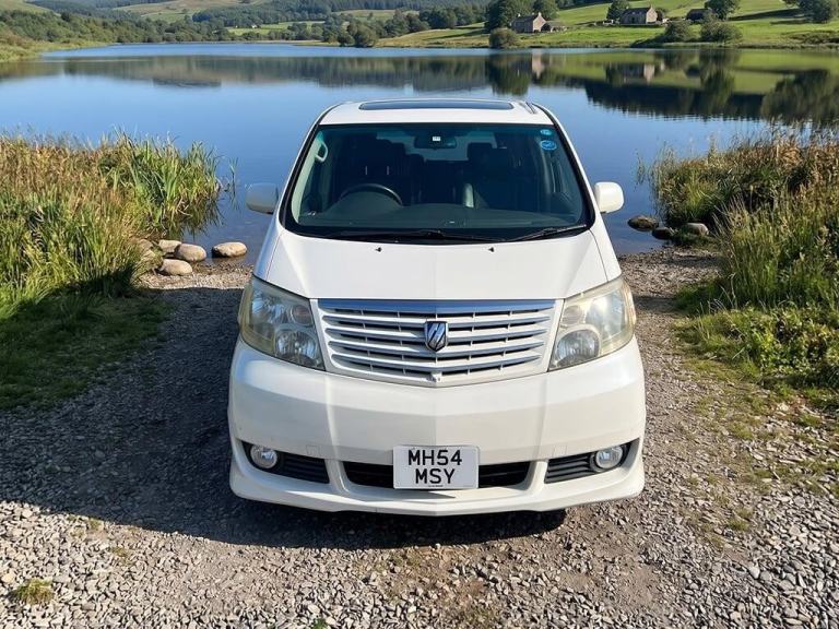 2004 Toyota Alphard Campervan