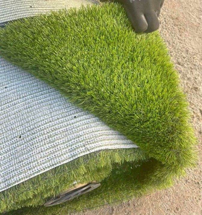 Soft Faux Grass Carpet | Pet & Child Friendly Synthetic Lawn for Outdoor Areas
