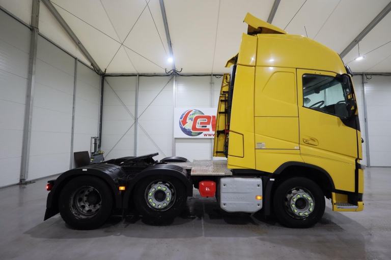 2020 (70 PLATE) Volvo FH460 6x2 Euro 6 Tractor Units