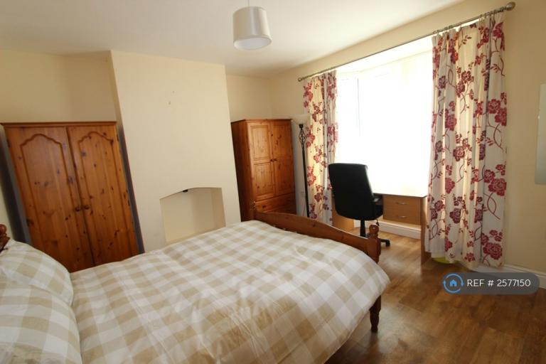 1 bedroom in Baldwins Crescent, Swansea, SA1 (#2577150)