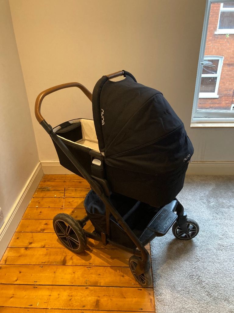 Nuna mix pram set