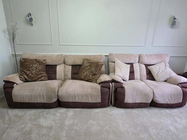 3 Seater +2 Seater Sofa Faux Fur Recliner Sofa's For Sale , Pet Free , Smoke Free Home !