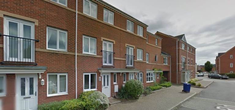2 BED FLAT IN BANBURY