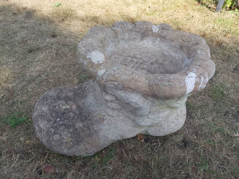 Concrete garden planter