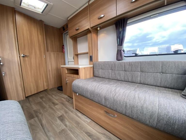 2014 SWIFT FREESTYLE SE S2 TOURING CARAVAN