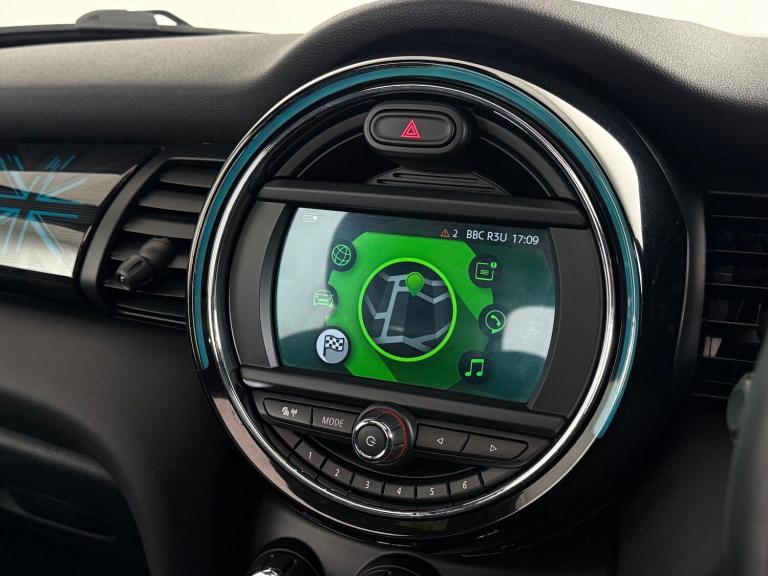 2019 MINI Hatch 1.5 Cooper Exclusive Euro 6 (s/s) 5dr HATCHBACK Petrol Manual