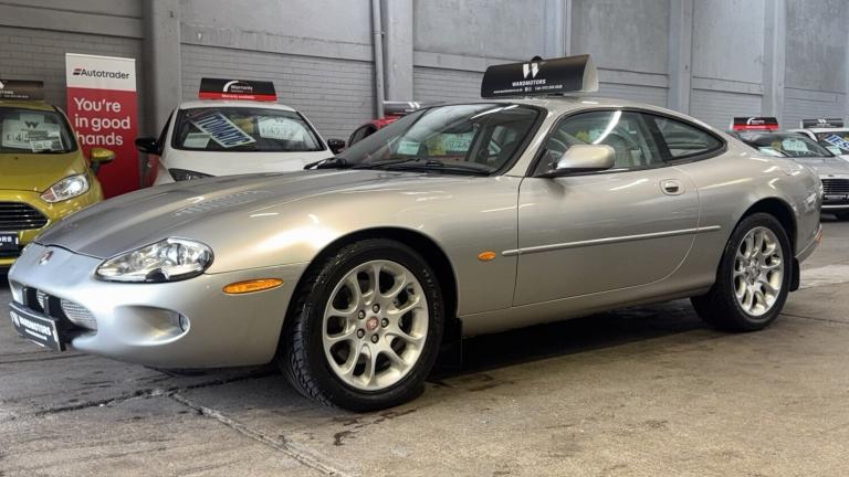 JAGUAR XKR 4.0 Supercharged Petrol Automatic Silver Coupe 2dr LEATHER+CLASSIC
