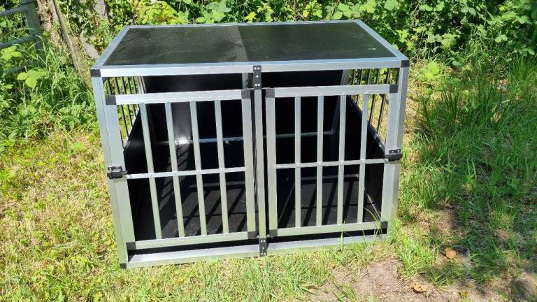 Extra Large dog crate, 2 dog crate