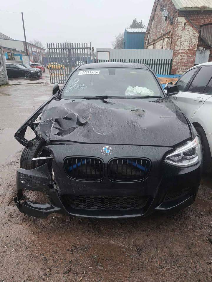 BMW 120D MSPORT PRE LCI F20 F21 BREAKING PARTS LIGHT WING DOOR TRIM SEATS HEAD UNIT TAILGATE LIGHT