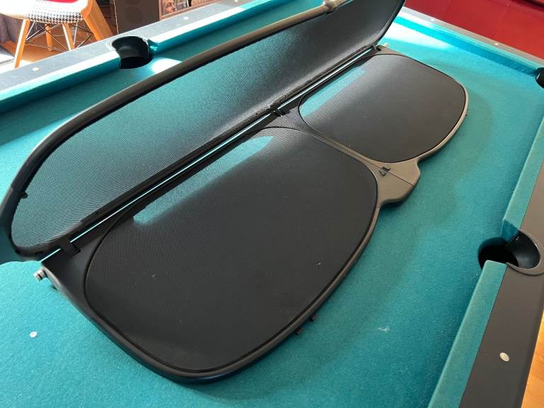 wind deflector for mercedes