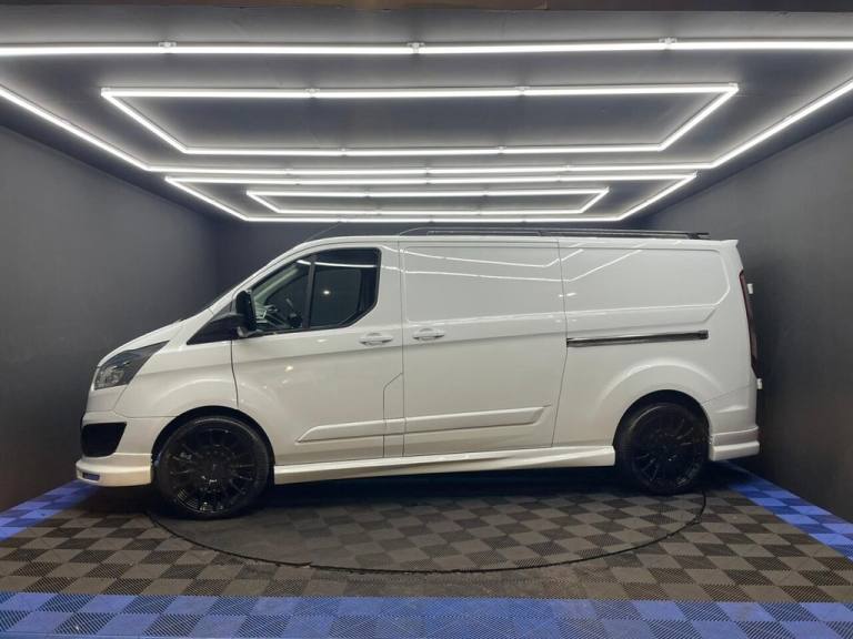 2015 Ford Transit Custom 2.2 TDCi 290 Trend Panel Van 5dr Diesel Manual L2 H1 (186 g/km, 123 bhp)...