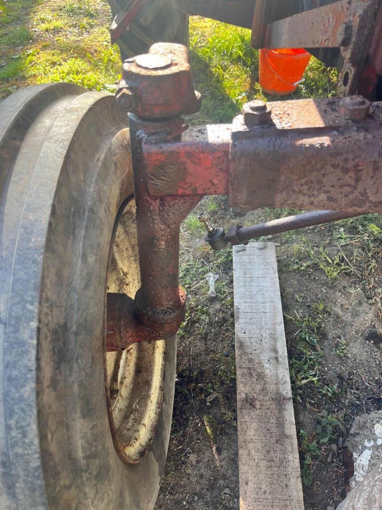 Wanted O/S front axle tube for 475 International 