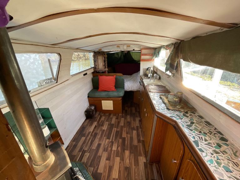 25ft dawncraft canal boat / cabin cruiser / river cruiser 