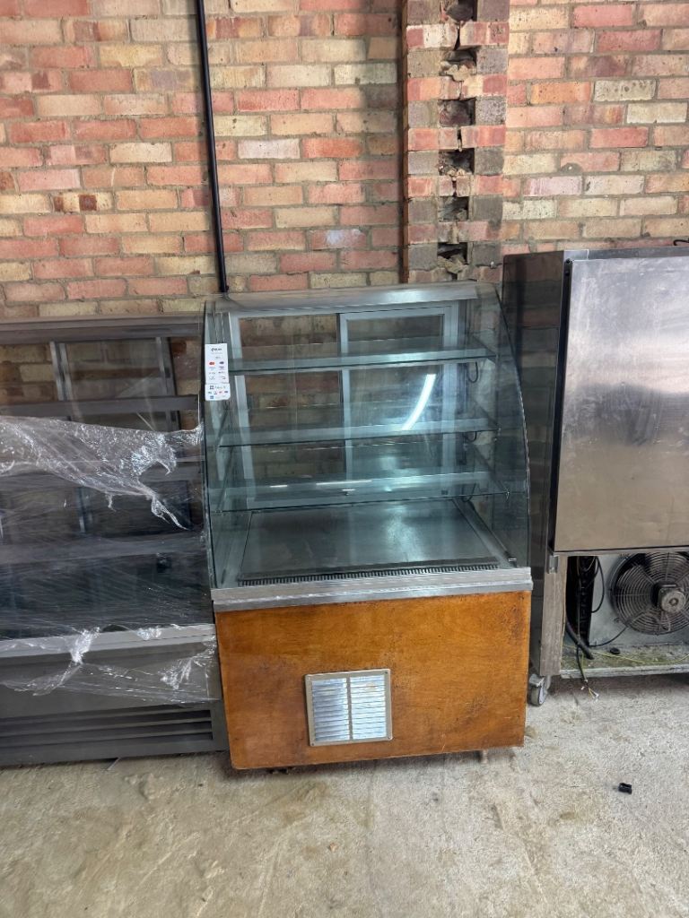 Cake fridge in excellent condition fully serviced cafe shop restaurant 