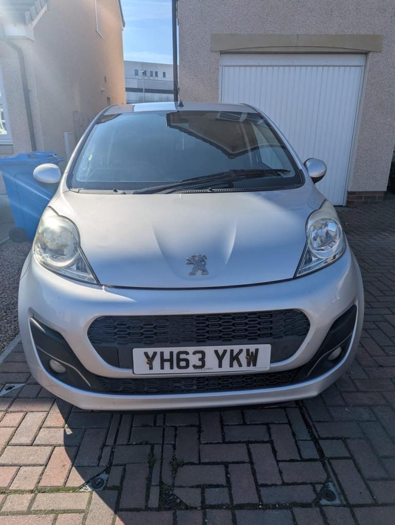 Great wee 1st car Peugot 107 Allure