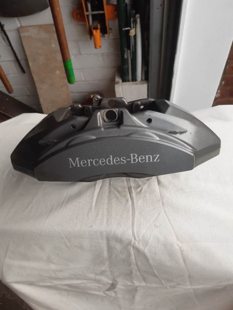 Mercedes SL w231 Front caliper ( pre owned - but in great condition)