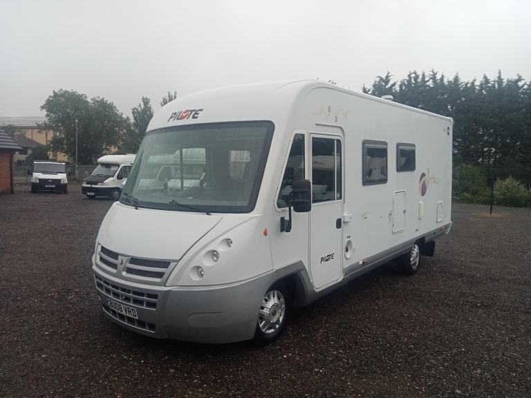 A CLASS PILOTE MOOVEO 6 BERTH 08 PLATE 