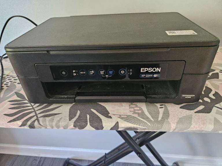 Epson XP-2205 Wi-Fi Printer/Scanner – Good Condition