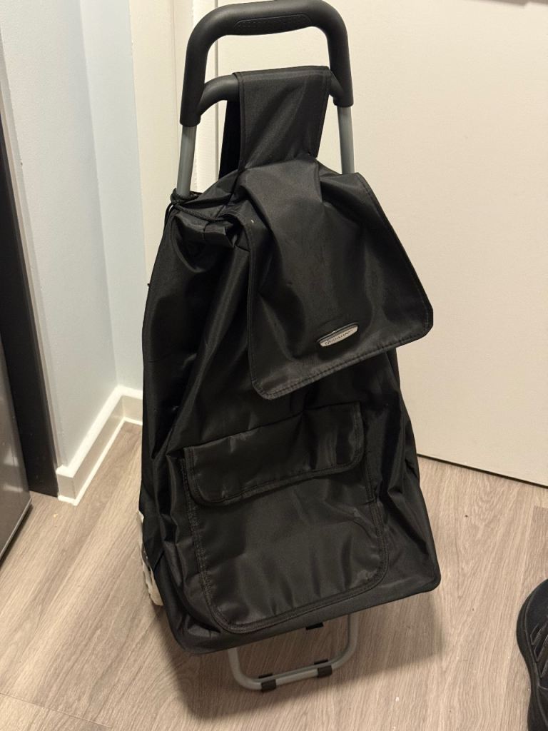 Shopping Trolley -£7