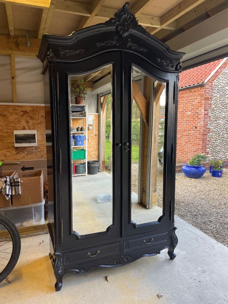 Armoire / French style wardrobe with bevelled mirrored doors