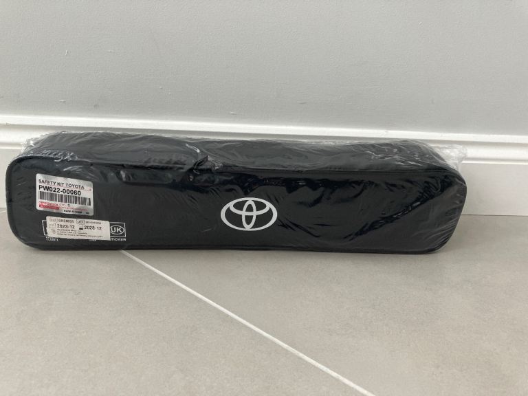 Toyota safety kit 