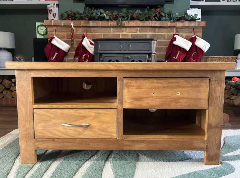 Pine TV stand