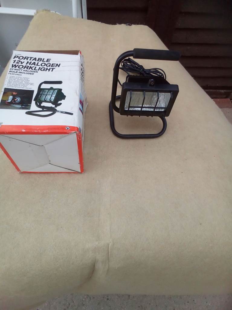 PORTABLE 12 v HALOGEN WORKLIGHT