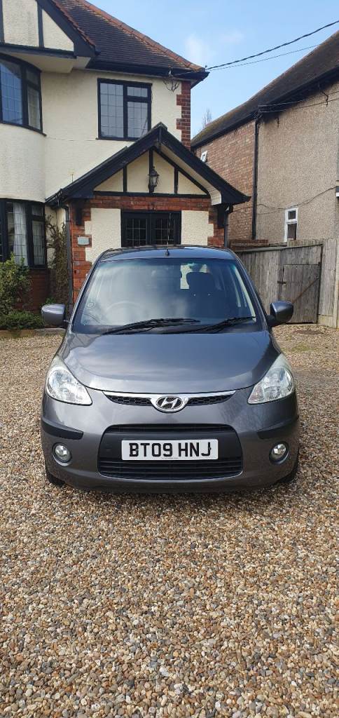 Hyundi i10 - 2009 - manual - petrol 