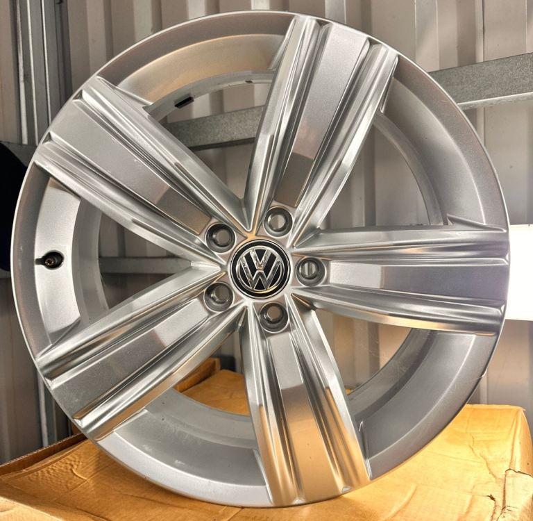 19” 5x112 Genuine Volkswagen alloy wheels