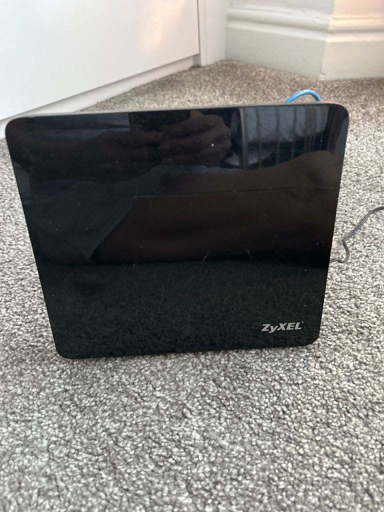 Zyxel WiFi router 