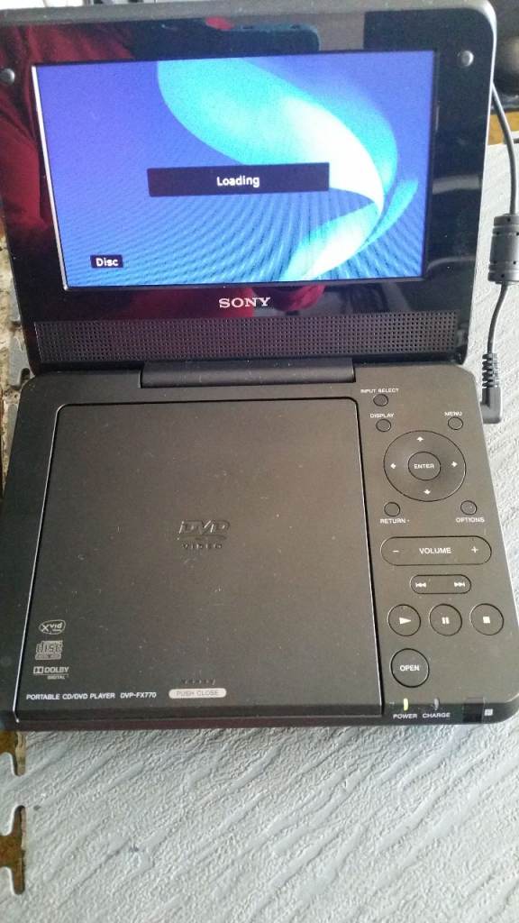 SONY PORTABLE CD/DVD PLAYER