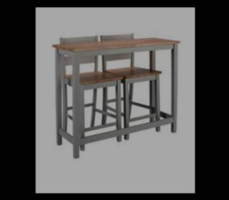 Breakfast bar and x 2 stools - New