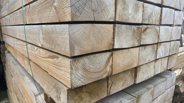 Timber Railway Sleepers 195 x 95 x 2400