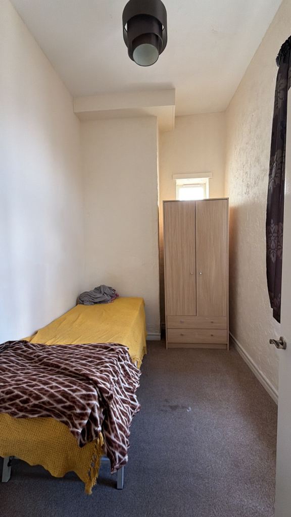 Room to rent
