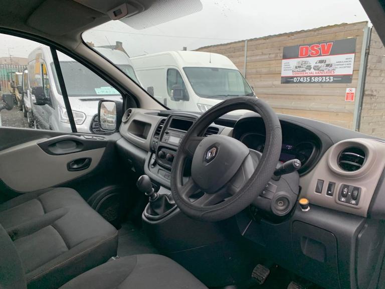 2017 Renault Trafic LL29 dCi 120 Business Van PANEL VAN Diesel Manual