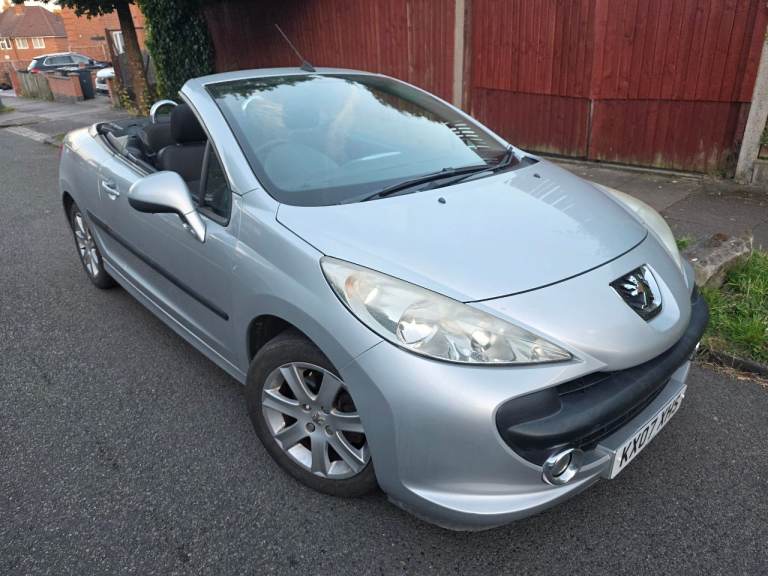 Peugeot, 207, Convertible, 2007, Manual, 1598 (cc), 2 doors Spares or repair slight misfire drives