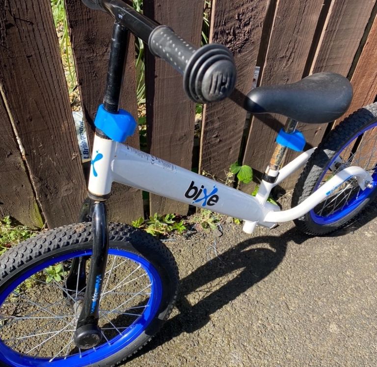 16” Bixe Balance Bike – White and Blue, Good Condition