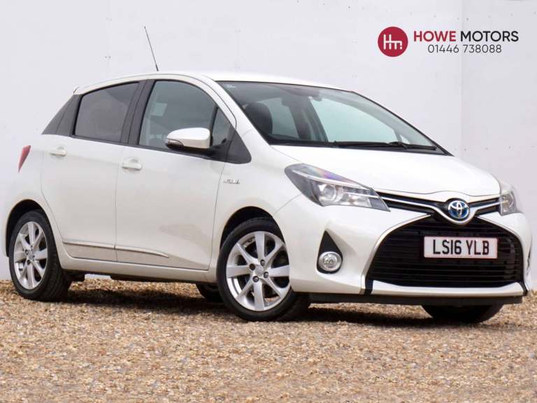 2016 Toyota Yaris 1.5 VVT-h Sport Hatchback 5dr Petrol Hybrid E-CVT Euro 6 (101 ps) Hatchback Hyb...