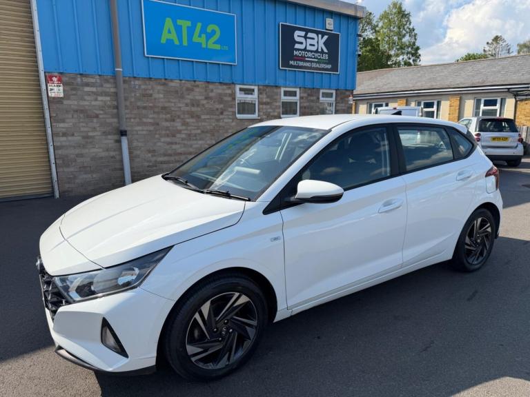 Hyundai i20 1.0 T-GDi MHEV SE Connect DCT Euro 6 (s/s) 5dr Petrol/Electric Hybrid Automatic