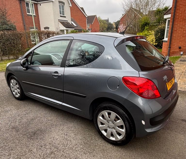 GOOD CONDITION PEUGEOT 207