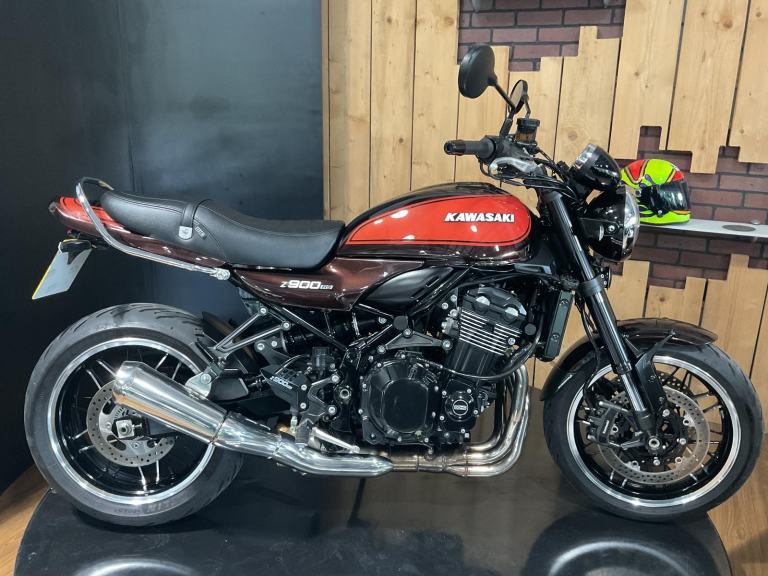 Kawasaki Z900RS 2018 on a 68 Plate! Best Colour! Extras! FREE UK DELIVERY! FSH! 