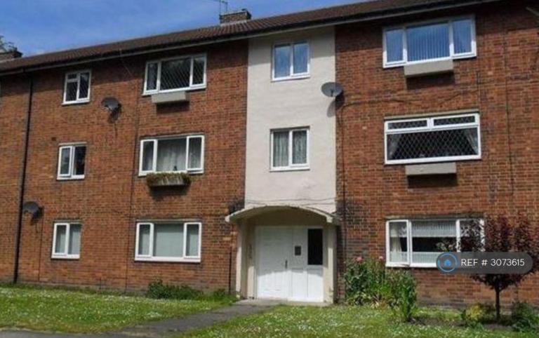 2 bedroom flat in Hoylake Avenue, Newcastle Upon Tyne, NE7 (2 bed) (#3073615)