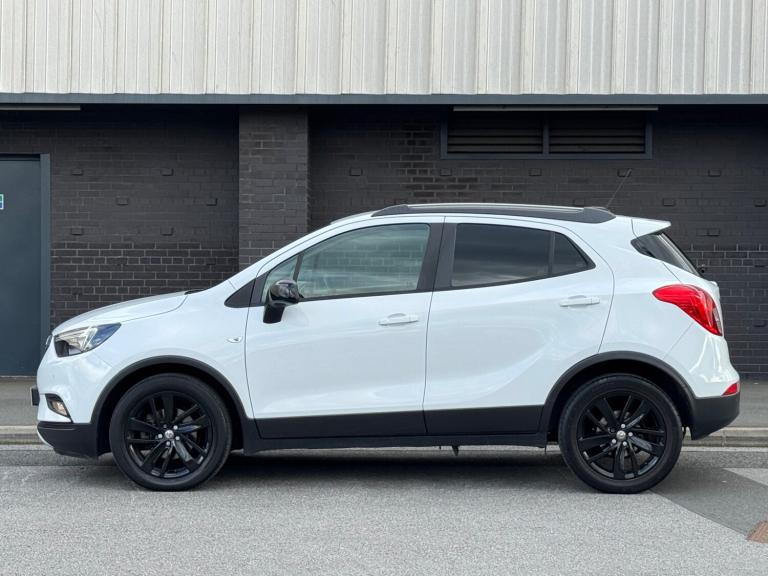2017 Vauxhall Mokka X 1.6i Design Nav 5dr HATCHBACK Petrol Manual