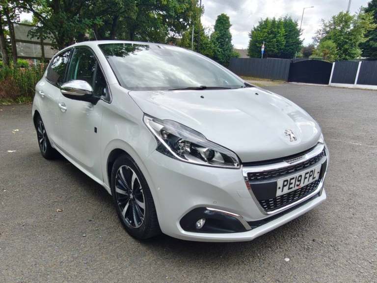 2019 Peugeot 208 1.2 PureTech 110 Tech Edition 5dr EAT6 HATCHBACK Petrol Automatic