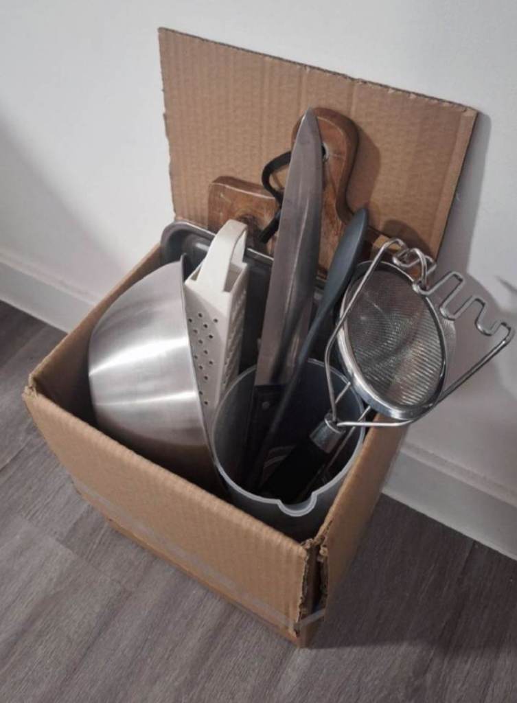 Kitchen cooking and baking utensil equipment bundle 